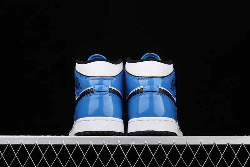 All categories Air Jordan Jordan series basketball shoes Air Jordan 1 Mid G version pure original Air Jordan 1 Mid AJ1 Joe 1 patent leather white and blue two-dimensional small lightning Chinese basketball shoes DD6834-402